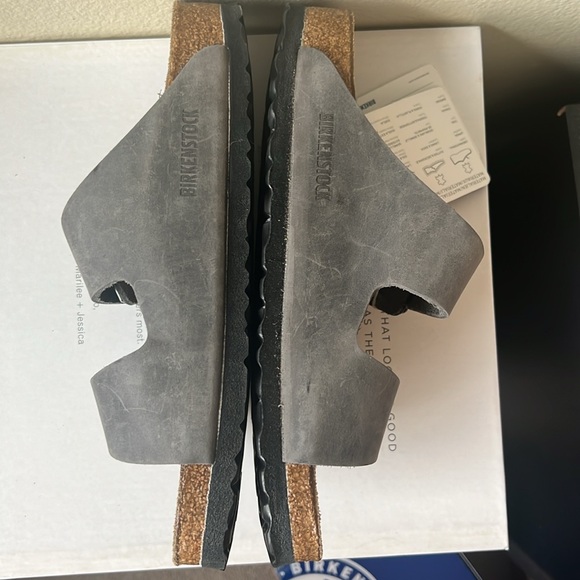 Birkenstock Arizona Softbed size 8/39. Desert Buck Whale Gray. NWT-No box - Picture 4 of 5